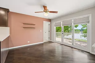 368 Hiawatha Dr, Lake in the Hills, IL 60156 - Photo 14