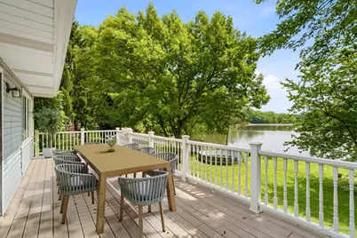 368 Hiawatha Drive, Lake in the Hills, IL 60156 - Photo 32