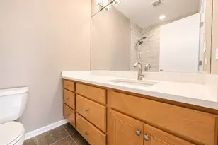 1966 W Diversey Pkwy, Chicago, IL 60614 - Photo 20