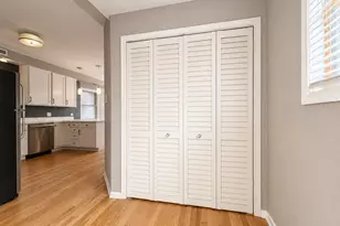 1966 W Diversey Pkwy, Chicago, IL 60614 - Photo 14