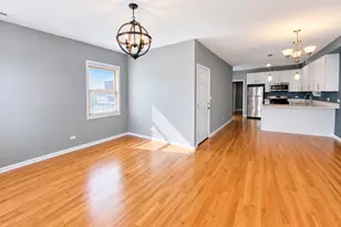 1966 W Diversey Pkwy, Chicago, IL 60614 - Photo 4