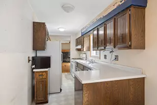 208 S Anderson Rd, New Lenox, IL 60451 - Photo 6