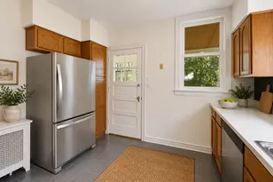 1102 Wisconsin Ave, Oak Park, IL 60304 - Photo 10