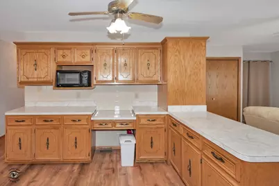 8001 S Lockwood Avenue, Burbank, IL 60459 - Photo 8