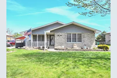 8001 S Lockwood Avenue, Burbank, IL 60459 - Photo 1