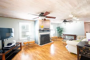 303 MacGregor Rd, Lockport, IL 60441 - Photo 4