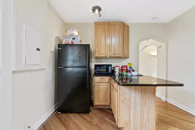 6457 N California Avenue #3, Chicago, IL 60645 - Photo 8