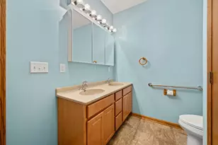 1350 Ridge Dr, Sycamore, IL 60178 - Photo 20