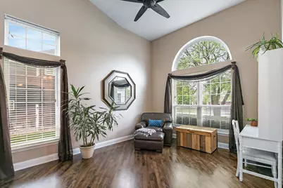 2221 Somerset Lane, Mundelein, IL 60060 - Photo 6
