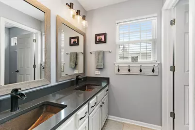 2221 Somerset Lane, Mundelein, IL 60060 - Photo 30