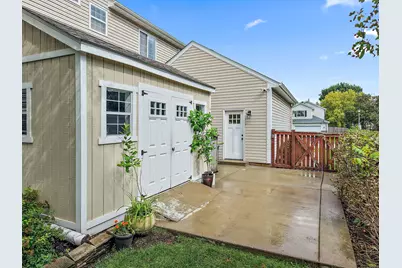 2221 Somerset Lane, Mundelein, IL 60060 - Photo 38