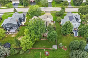 2221 Somerset Ln, Mundelein, IL 60060 - Photo 48
