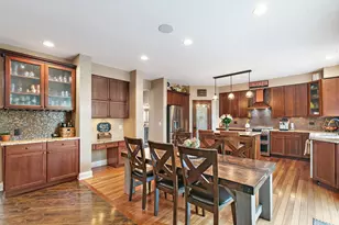 2221 Somerset Ln, Mundelein, IL 60060 - Photo 12