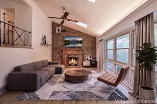 924 N Milwaukee Ave, Libertyville, IL 60048 - Photo 2
