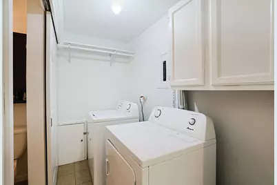 924 N Milwaukee Avenue #D, Libertyville, IL 60048 - Photo 18