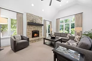 331 Brookside Cir, Wheaton, IL 60187 - Photo 14
