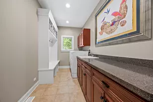 331 Brookside Cir, Wheaton, IL 60187 - Photo 26