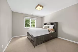 331 Brookside Cir, Wheaton, IL 60187 - Photo 34