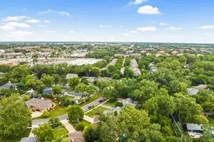 331 Brookside Cir, Wheaton, IL 60187 - Photo 66