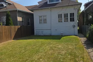 8118 S Rhodes Ave, Chicago, IL 60619 - Photo 2