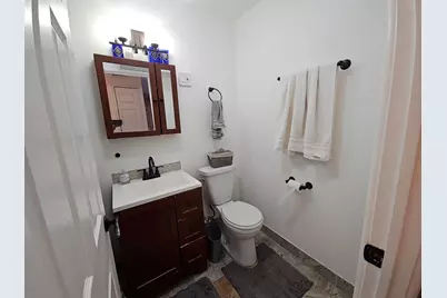 2250 N Lincoln Avenue #201, Chicago, IL 60614 - Photo 6