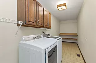 1105 Beachcomber Dr, Schaumburg, IL 60193 - Photo 14