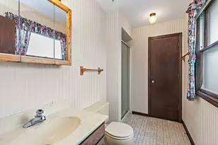 1105 Beachcomber Dr, Schaumburg, IL 60193 - Photo 18