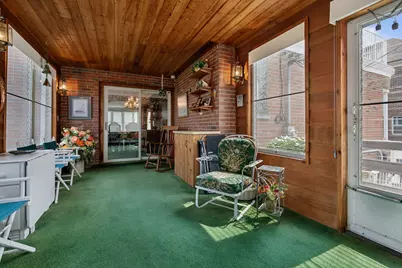 6026 N Forest Glen Avenue, Chicago, IL 60646 - Photo 16