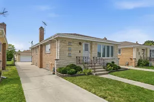 4912 N Ridgewood Ave, Norridge, IL 60706 - Photo 2