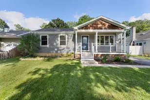 1113 S Gables Blvd, Wheaton, IL 60189 - Photo 2