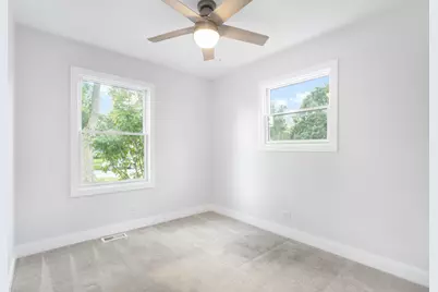 1113 S Gables Boulevard, Wheaton, IL 60189 - Photo 16