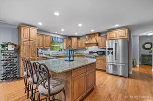 2614 Lauderdale Ct, McHenry, IL 60051 - Photo 6