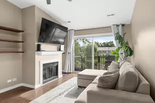 1565 Raymond Dr, Naperville, IL 60563 - Photo 4
