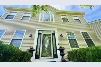 416 Ptarmigan Place, Lindenhurst, IL 60046 - Photo 2
