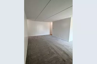 4420 W 111th Street #104, Oak Lawn, IL 60453 - Photo 2