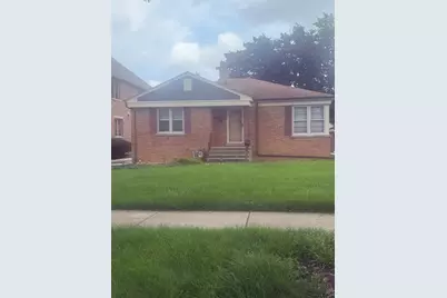 479 N Elm Avenue, Elmhurst, IL 60126 - Photo 1