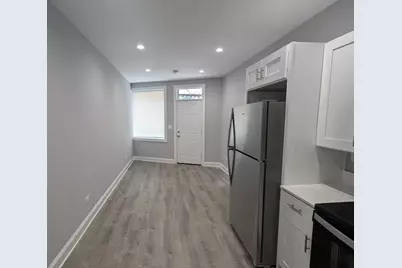 7050 W Higgins Avenue #1E, Chicago, IL 60656 - Photo 2