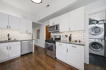 2826 W Wellington Avenue, Chicago, IL 60618 - Photo 8