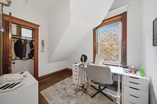2826 W Wellington Ave, Chicago, IL 60618 - Photo 12