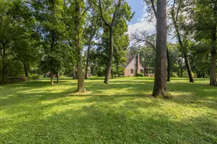 9218 W Wonder Lake Rd, Woodstock, IL 60098 - Photo 16