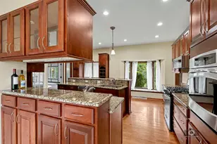 15555 Wolf Rd, Orland Park, IL 60467 - Photo 18