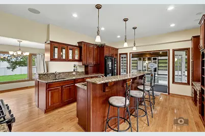 15555 Wolf Road, Orland Park, IL 60467 - Photo 14