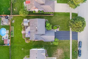 551 Foxford Rd, Bartlett, IL 60103 - Photo 40