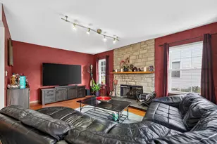 551 Foxford Rd, Bartlett, IL 60103 - Photo 12
