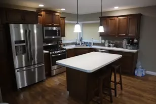 117 4th St, Walnut, IL 61376 - Photo 2