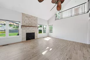 1885 Eastman Ln, Hanover Park, IL 60133 - Photo 6