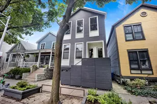2750 N Kenmore Ave, Chicago, IL 60614 - Photo 14