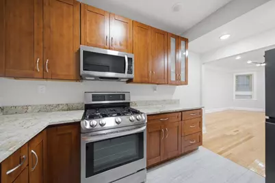 1354 W Greenleaf Avenue #1B, Chicago, IL 60626 - Photo 4