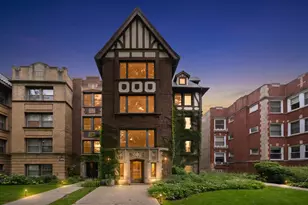 1354 W Greenleaf Ave, Chicago, IL 60626 - Photo 2