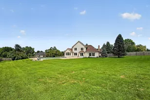 11868 Cardinal Ln, Caledonia, IL 61011 - Photo 2